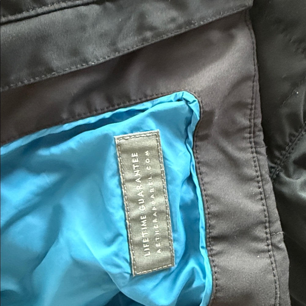 Aether women’s Black Quilted Jacket - Picture 6 of 6